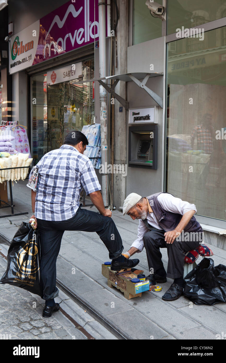 Polisseur de chaussures, Istanbul Banque D'Images