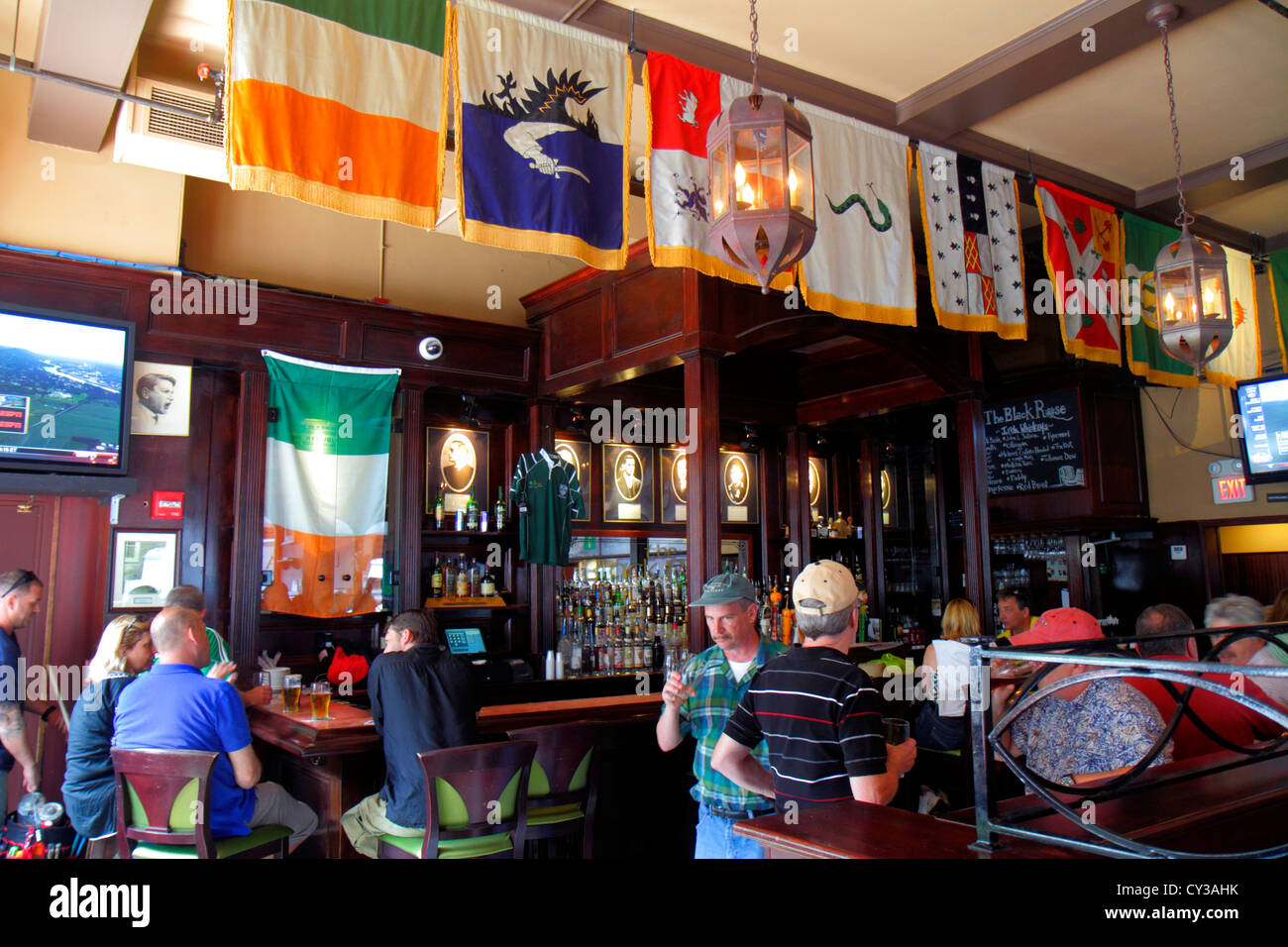Boston Massachusetts, State Street, Quincy Market, The Black Rose, pub irlandais, restaurant restaurants cuisine restaurants cafés, intérieur, boeuf de qualité, fres Banque D'Images