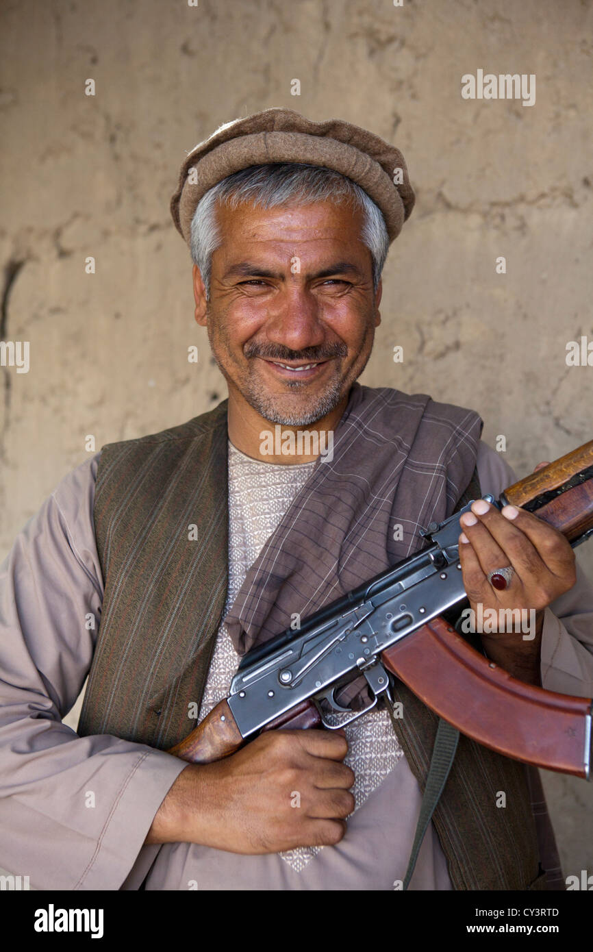 Environ 10,000 combattants Arbaki(seigneurs) dans la province de Kunduz. Banque D'Images