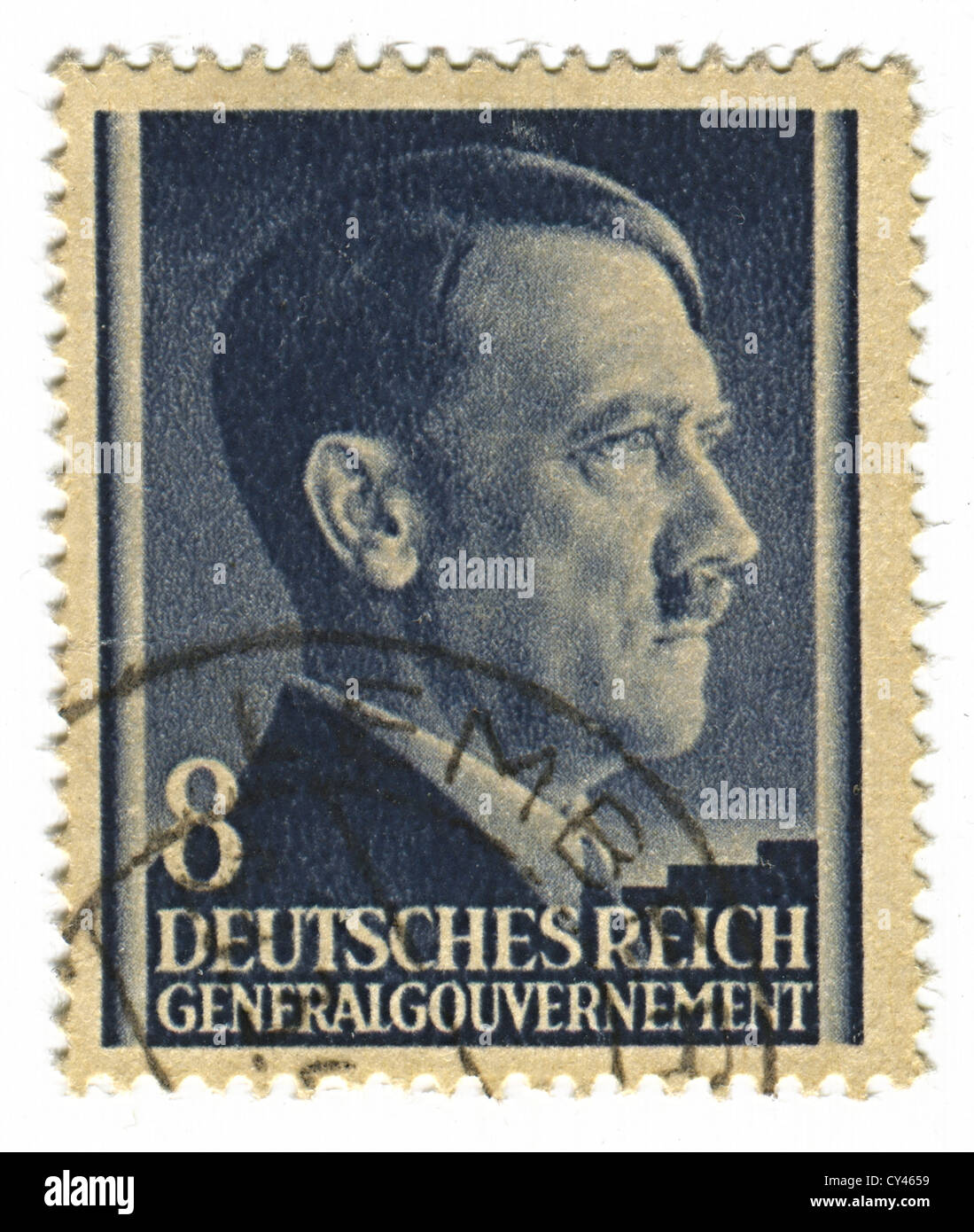 Allemagne - circa 1943 : timbre imprimé en Allemagne montre image d'Adolf Hitler était un homme politique allemand. Banque D'Images
