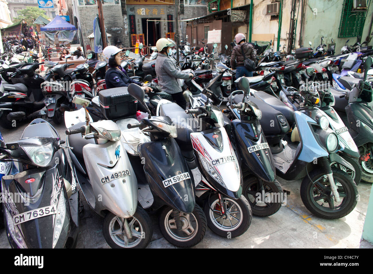 Des scooters à Macao, Chine Banque D'Images