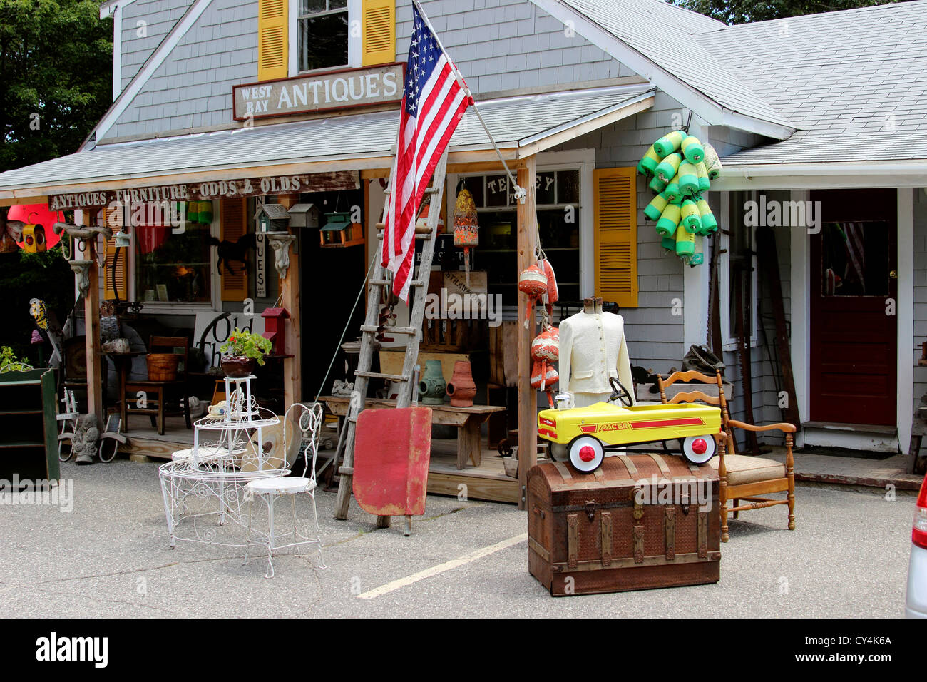 Côtes du Maine New England USA West Sullivan Bay Antique Shop Banque D'Images