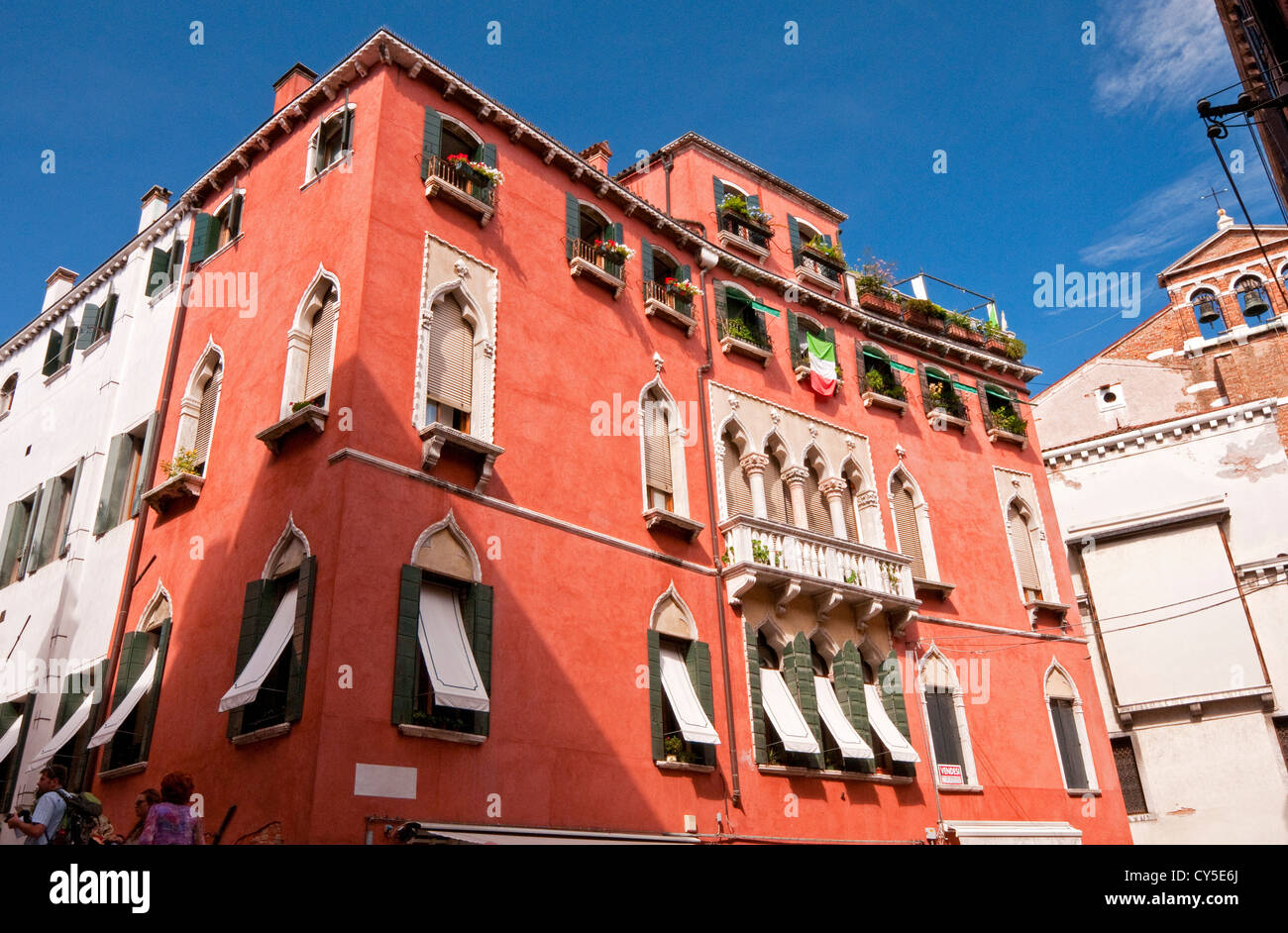 Bâtiment de couleur saumon, Venise, Italie Banque D'Images