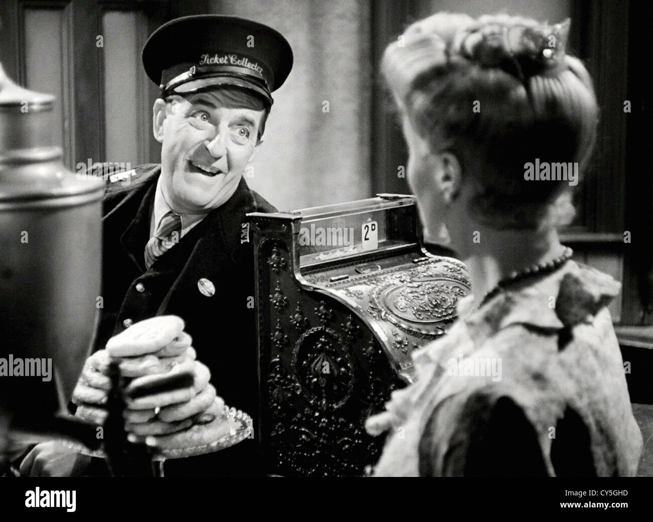 Brève rencontre (1946) STANLEY HOLLOWAY, CELIA JOHNSON DAVID LEAN (DIR) 010 COLLECTION MOVIESTORE LTD Banque D'Images