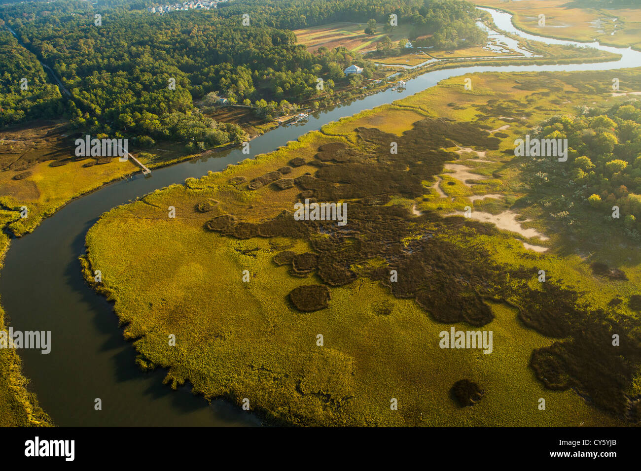 Vue aérienne de l'île de Daniel marsh à Charleston, Caroline du Sud. Banque D'Images