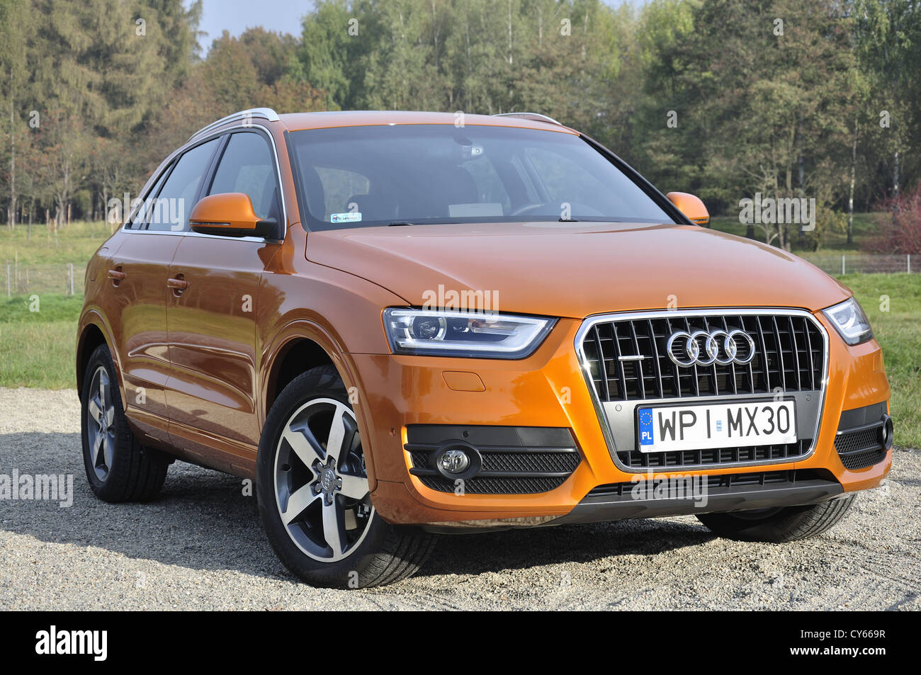 Audi Q3 - 2011 - Allemand MON SUV compact premium du segment (H) - au parc Banque D'Images