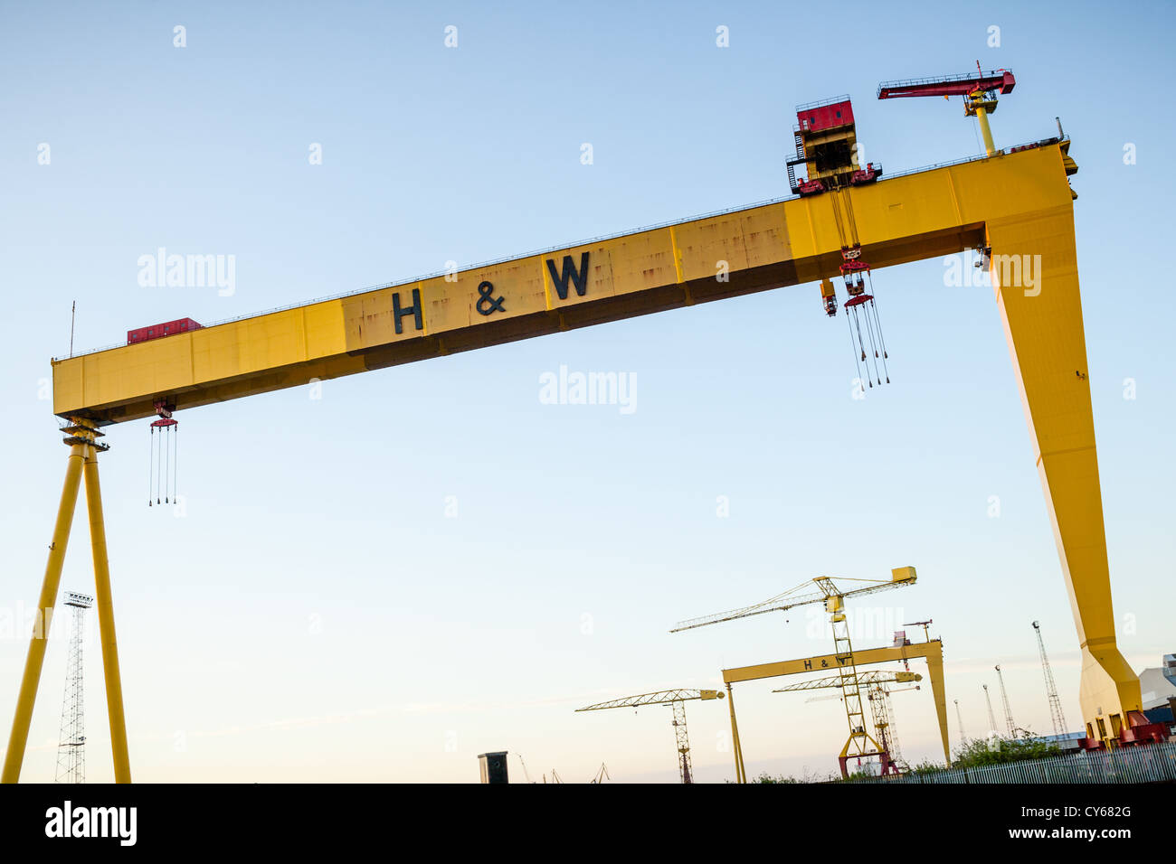 Samson & Goliath, les célèbres grues Harland et Wolff de Belfast Docks. Banque D'Images