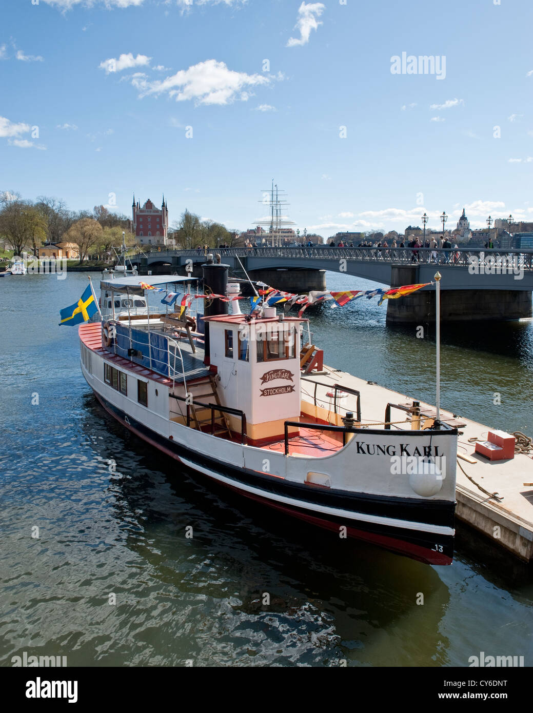 Steamboat Kung Karl amarré à côté du pont de l'île de Skeppsholmen, dans le centre de Stockholm, Suède Banque D'Images