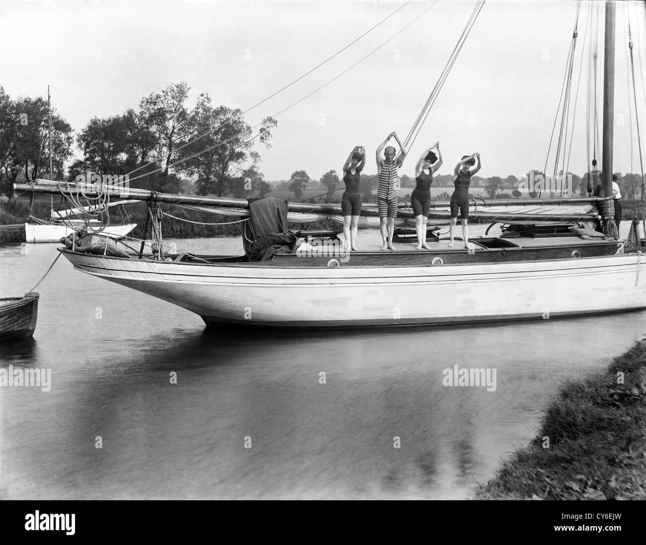 La partie natation édouardienne Banque D'Images
