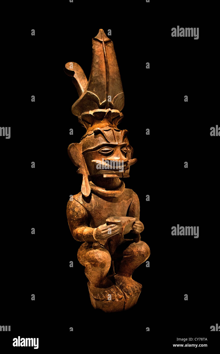 La Figure des ancêtres ou de Siraha Salawa Nomo Siraha du xixe ou début du xxe siècle l'Indonésie Sumatra, Nias Ono Niha personnes 63,5 cm Bois Bois Banque D'Images