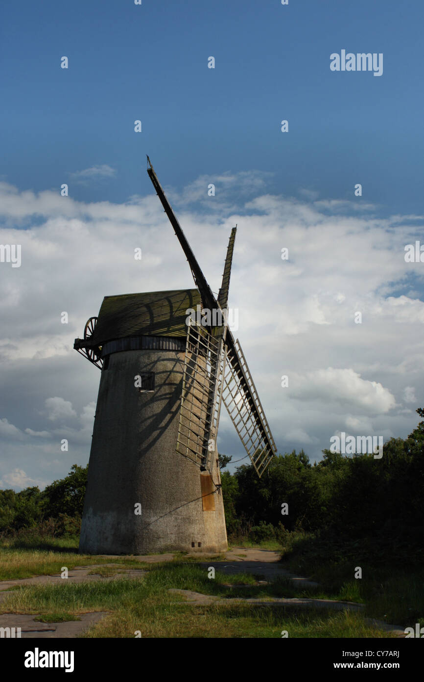 Bidston Windmill sur la Péninsule de Wirral Banque D'Images