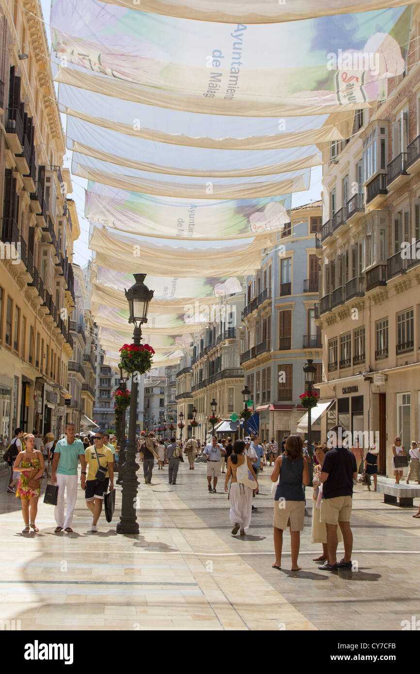 L'un des principaux quartiers commerçants modernes de Malaga cités. L'expérience client. 'Calle Marques de Larios' . Malaga espagne. Banque D'Images