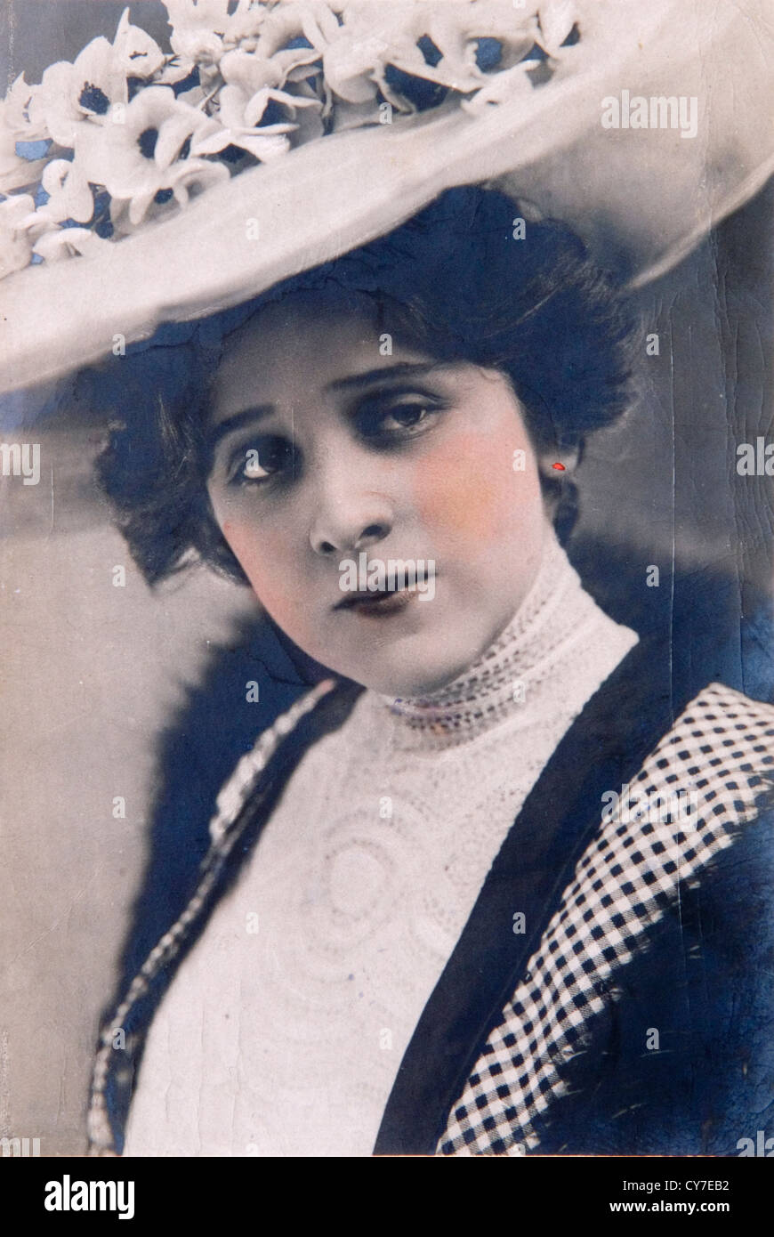 Pettie Edna May (2 septembre 1878 - 1 janvier 1948), connu sur scène comme Edna May, était une actrice et chanteuse américaine. Banque D'Images