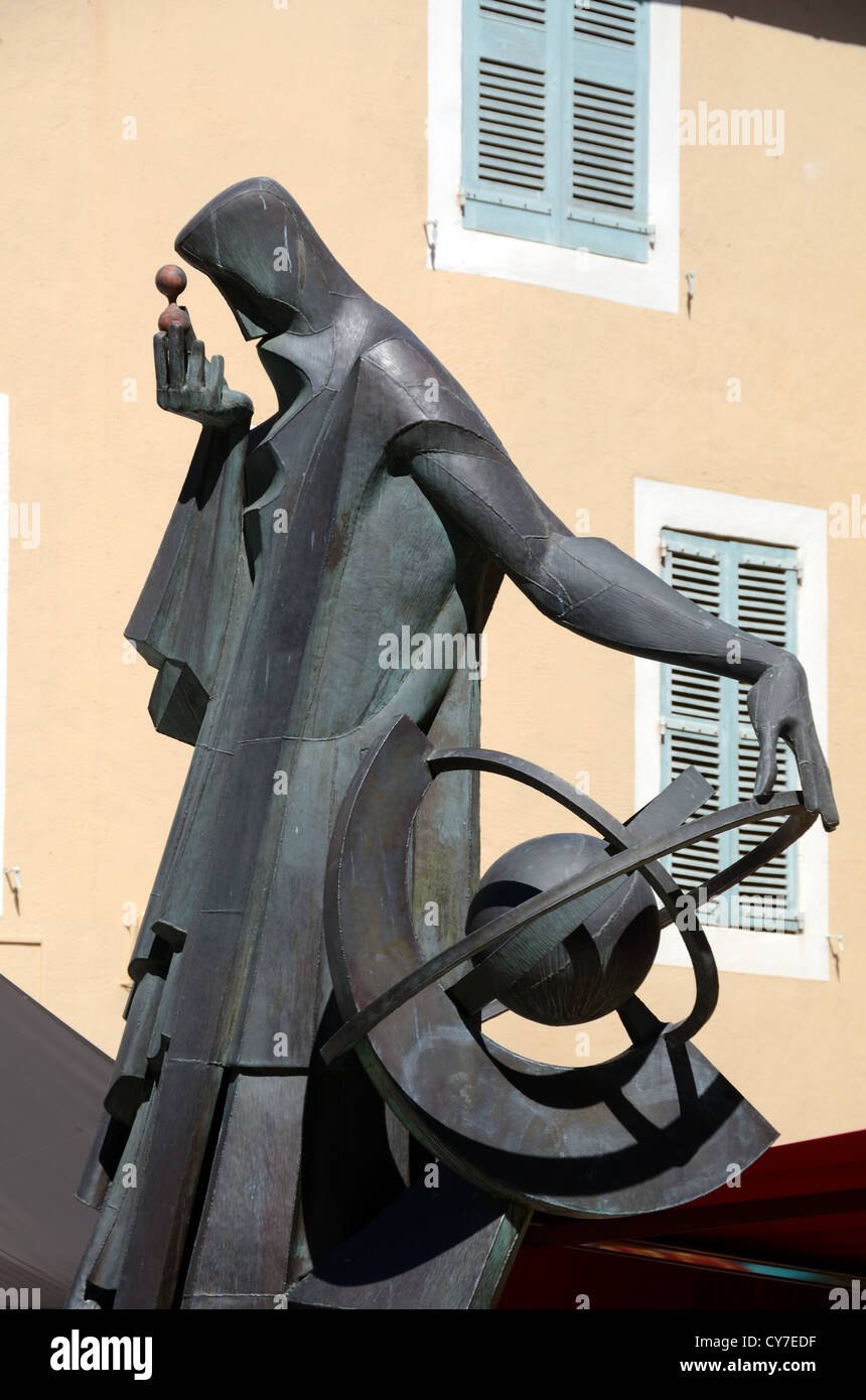 Statue Sculpture contemporaine ou de Nostradamus Salon-de-Provence Provence France Banque D'Images
