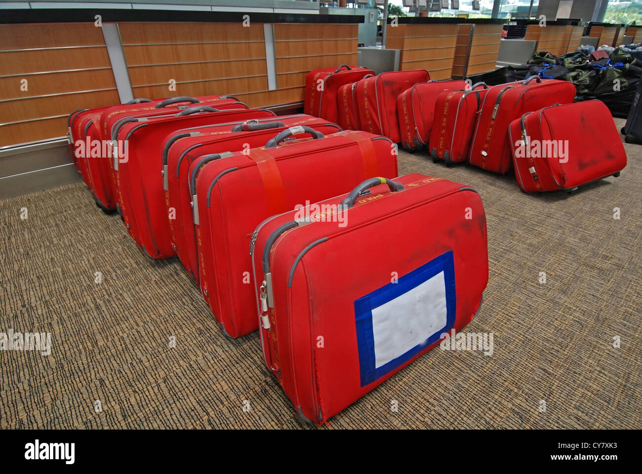 Gros bagages sur le plancher Banque D'Images