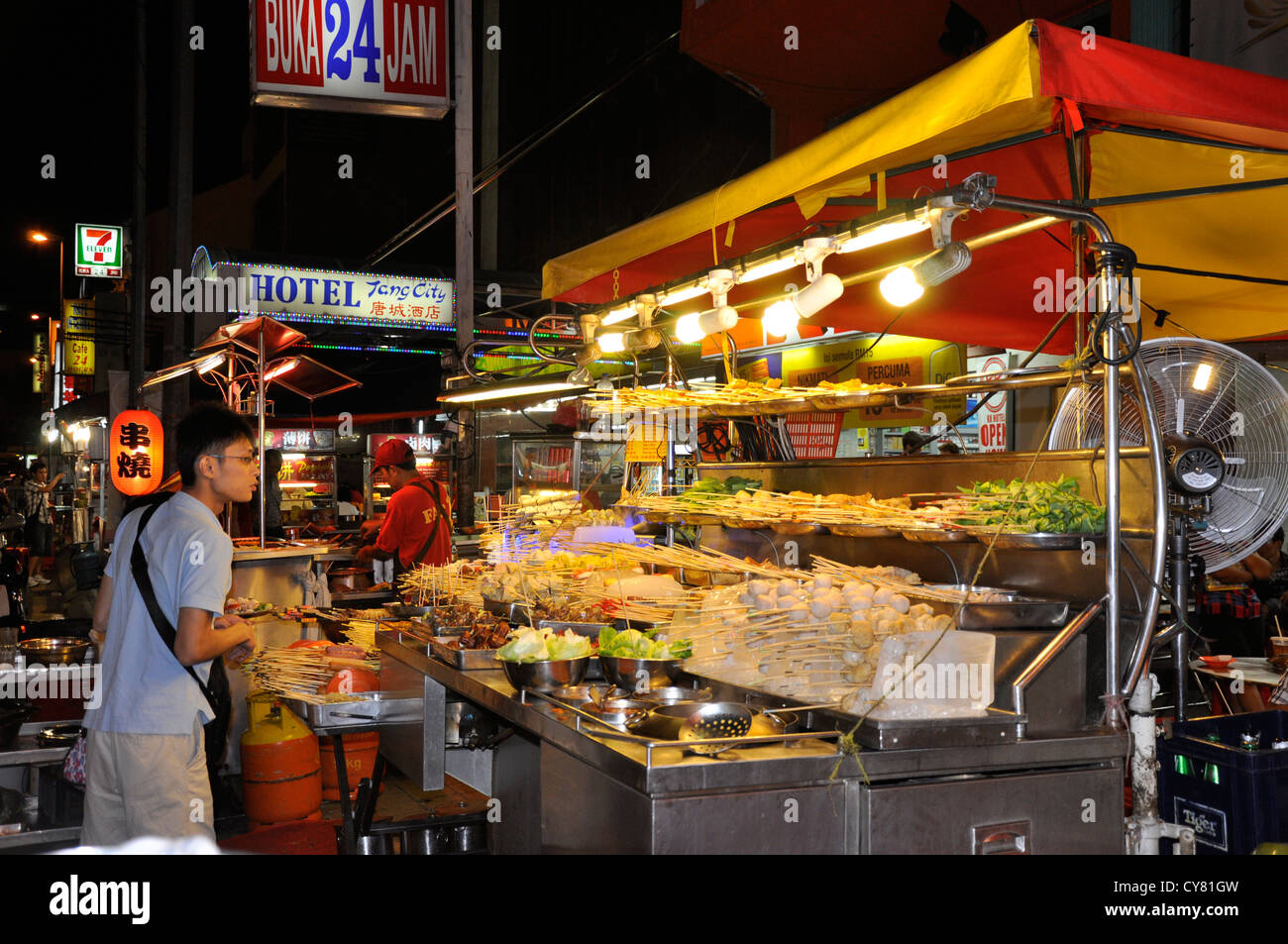 Street food à Kuala Lumpur, Malaisie Banque D'Images