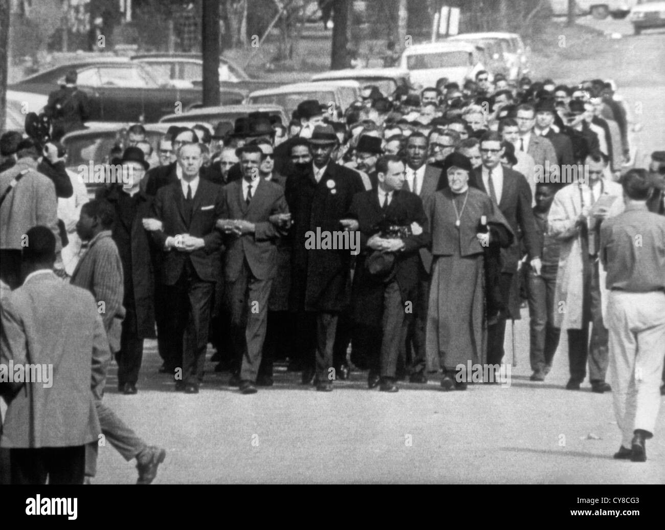 Les droits civils manifestants Marchant, Selma, Alabama, le 15 mars 1965 Banque D'Images