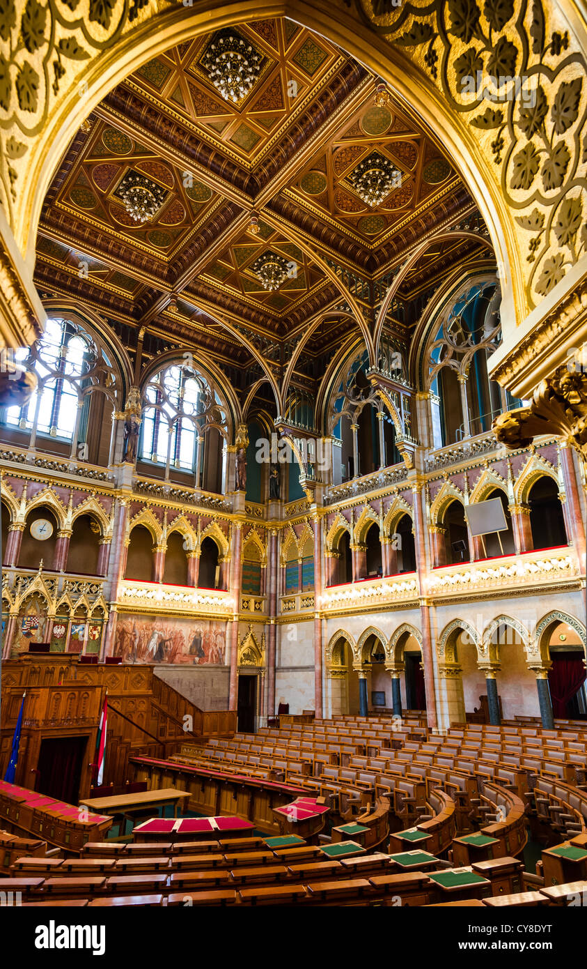 La salle du congrès dans le parlement hongrois, la ville de Budapest. Banque D'Images