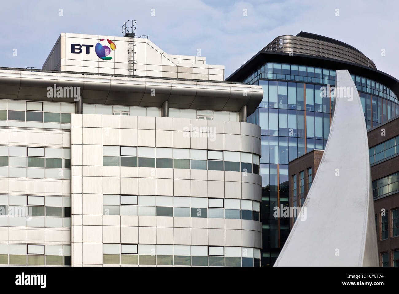 Entrée principale de la maison Alexander Bain, administré par BT Propriétés sur Atlantic Quay, le CIDD, Glasgow, Ecosse. 'Squiggly' Bridge. Banque D'Images