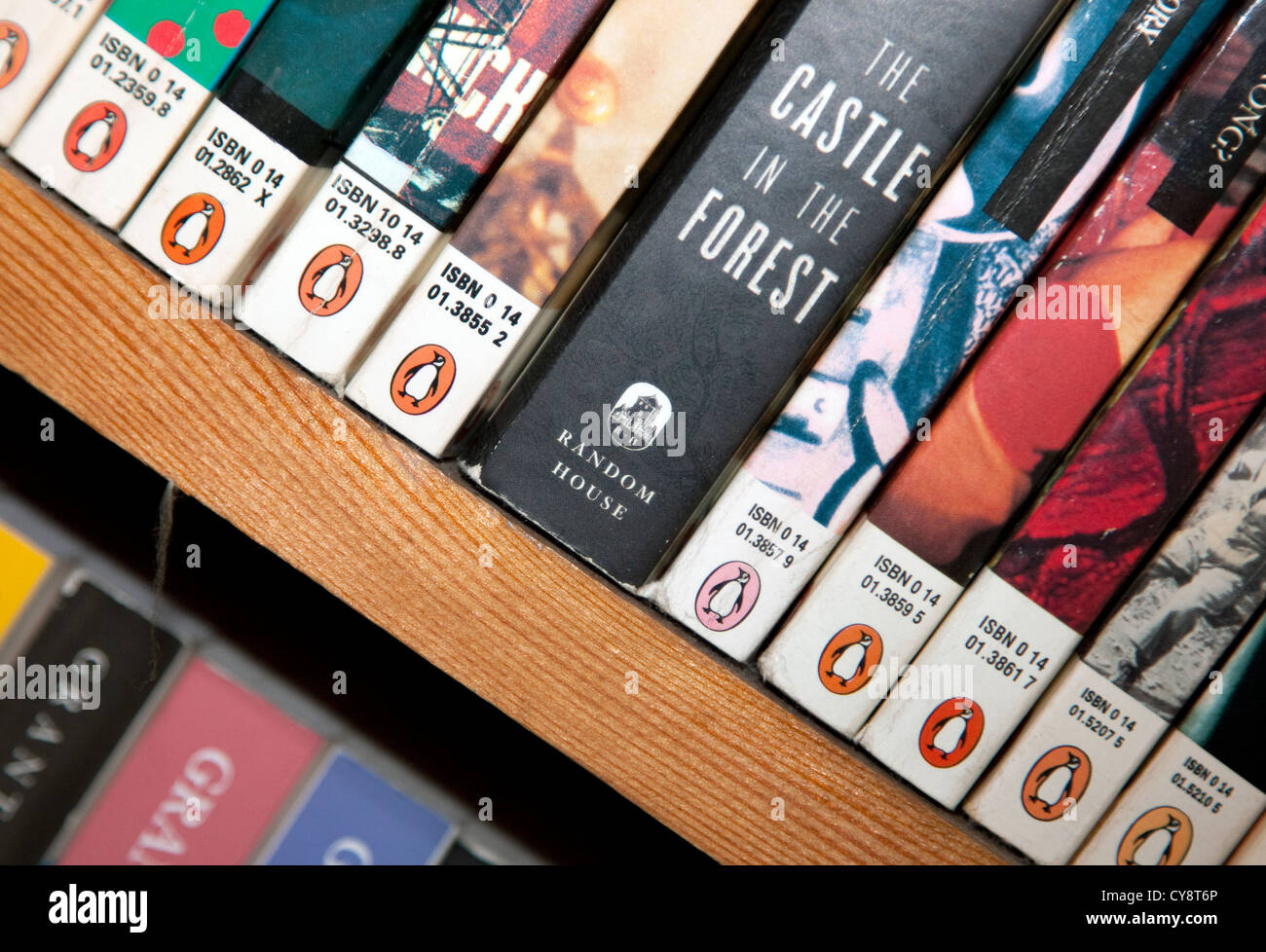 Les éditeurs Random House et Penguin annoncer traiter, Londres Banque D'Images