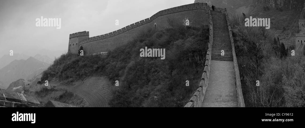 Image en noir et blanc, Grande Muraille de Chine près de Jzhai Taiping village, Tianjian Provence, Chine, Asie. Banque D'Images