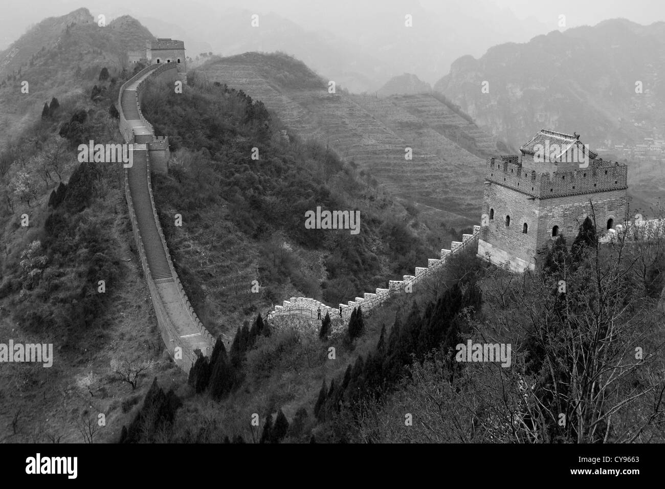 Image en noir et blanc, Grande Muraille de Chine près de Jzhai Taiping village, Tianjian Provence, Chine, Asie. Banque D'Images