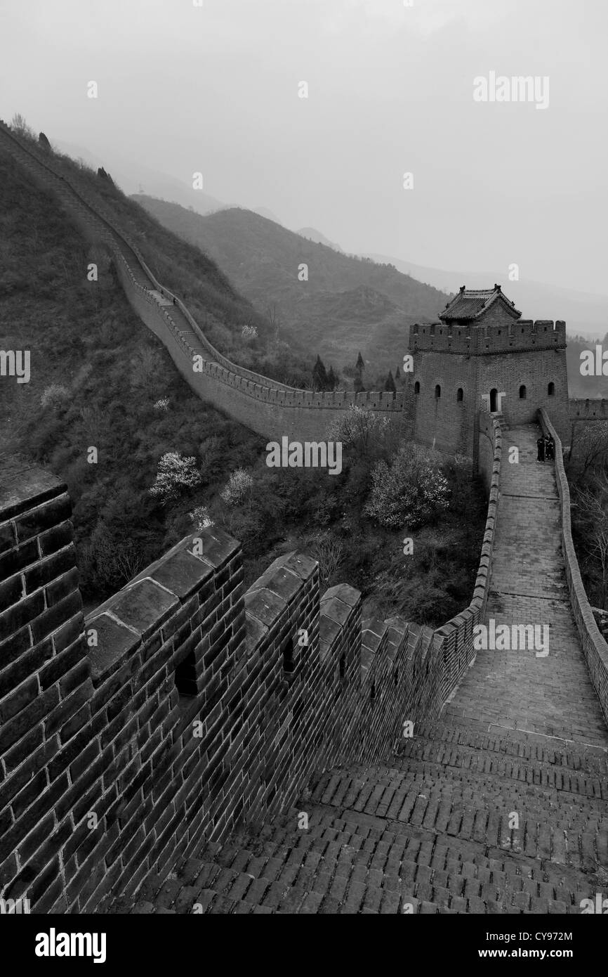 Image en noir et blanc, Grande Muraille de Chine près de Jzhai Taiping village, Tianjian Provence, Chine, Asie. Banque D'Images