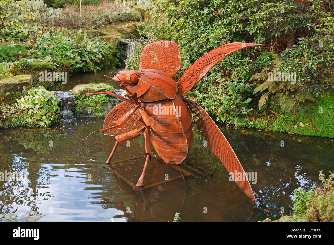 Statue d'un coléoptère de Wakehurst Place dans West Sussex Banque D'Images