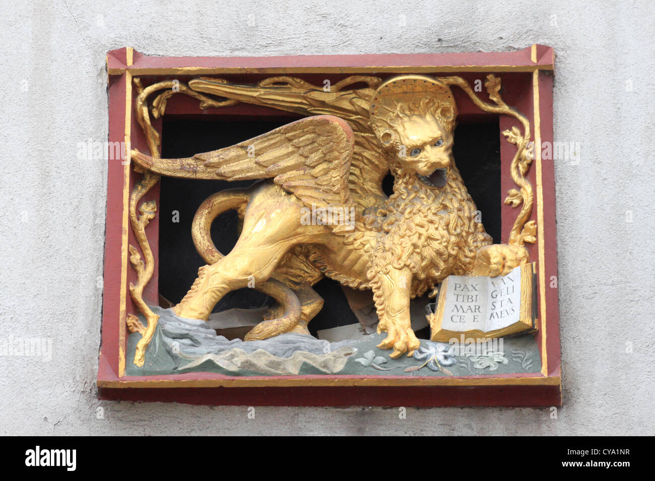 Lion ailé symbole de saint Marc évangéliste - Banque D'Images