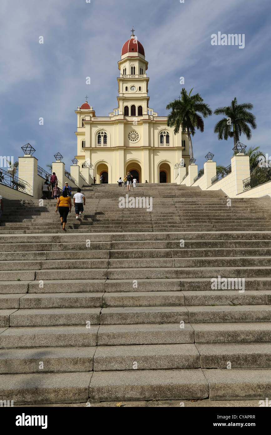 Les visiteurs dimanche gravir les 254 l'étape de la Basilique del Cobre Banque D'Images