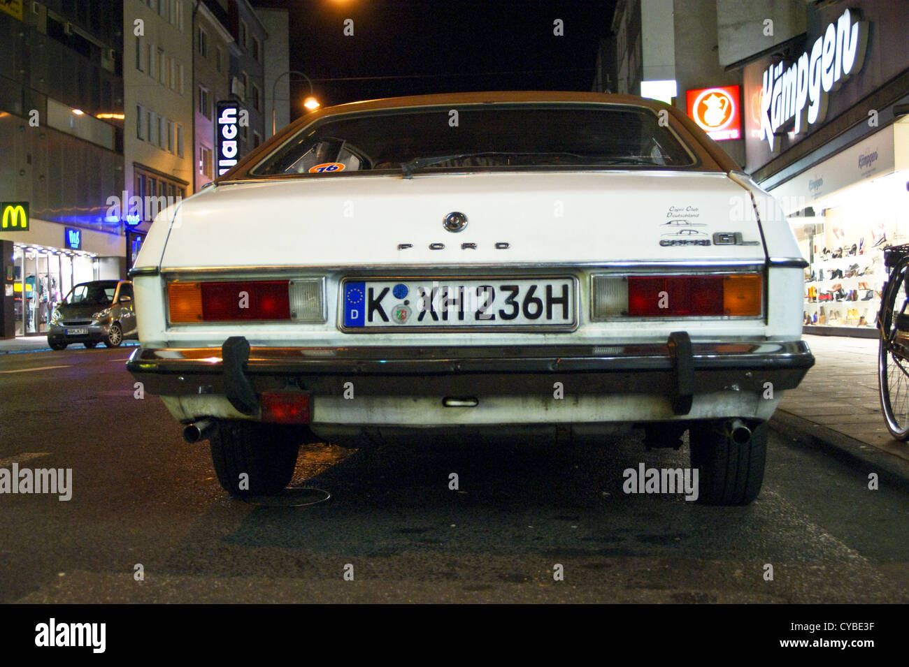 Une Ford Capri, plaque de Mülheim am Rhein, Cologne, Köln, Nordrhein-Westfalen, Allemagne Banque D'Images