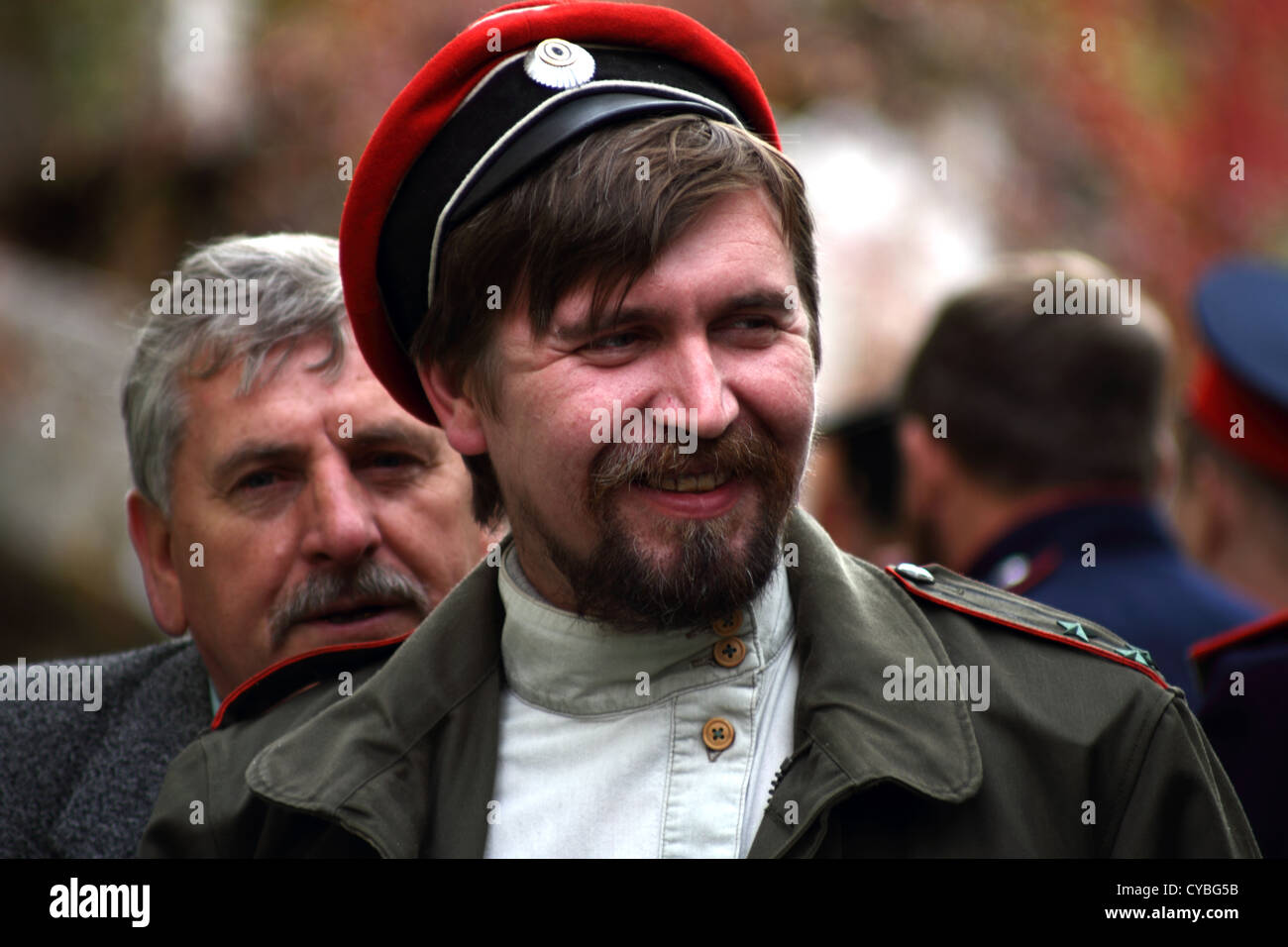 Don Cossack est membre de l'Kornilovets "Club patriotique' Volchansk, région de Kharkiv Banque D'Images