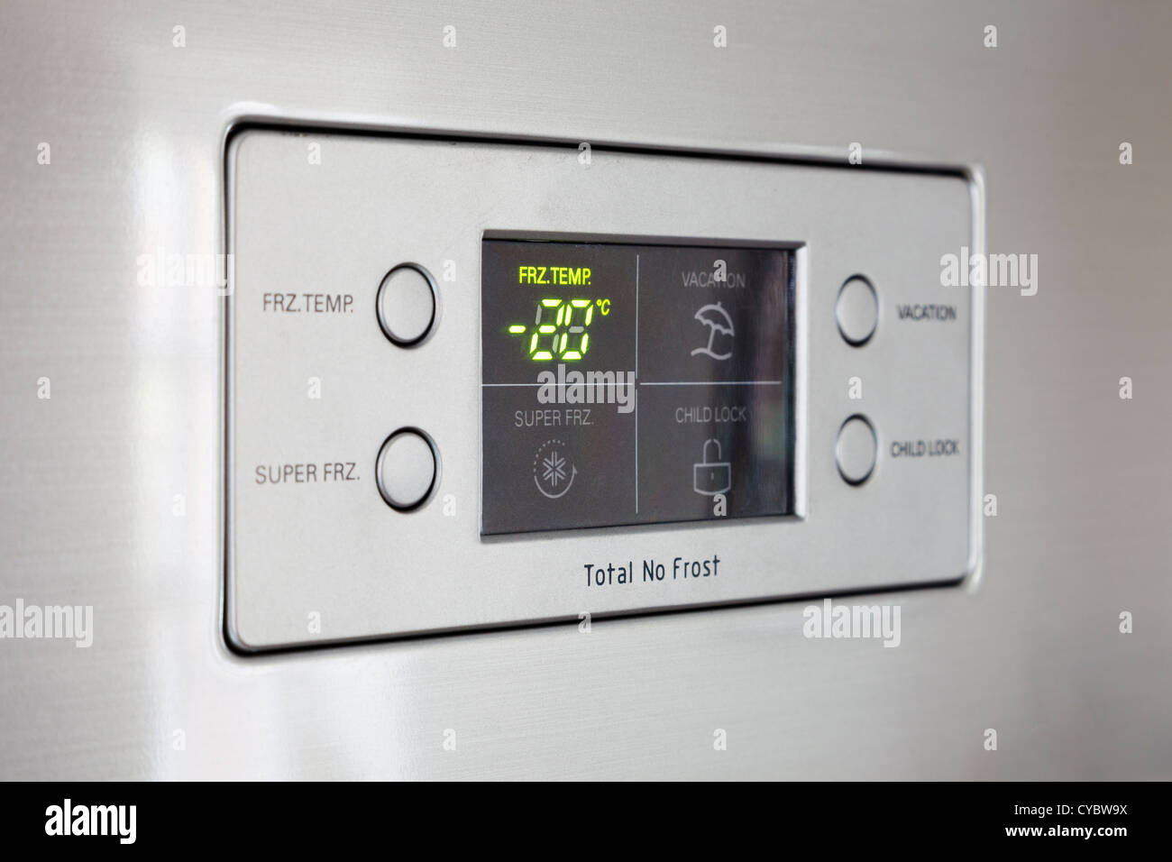Porte du réfrigérateur avec affichage digital de la température Photo Stock  - Alamy