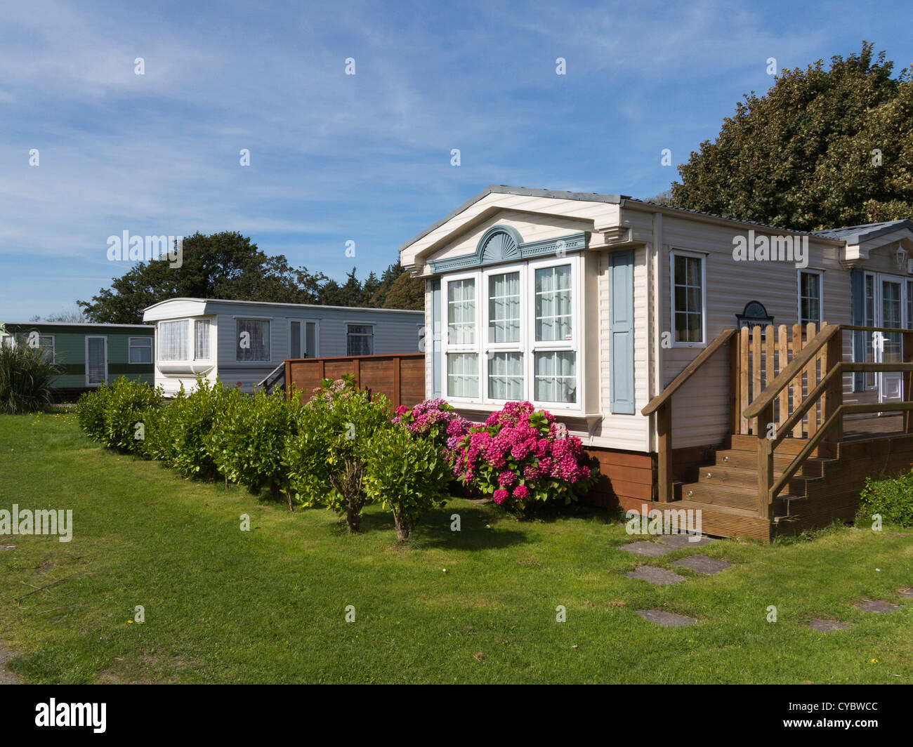 Caravanes / remorques statiques de luxe Mobile Homes sur un parc de caravanes Banque D'Images