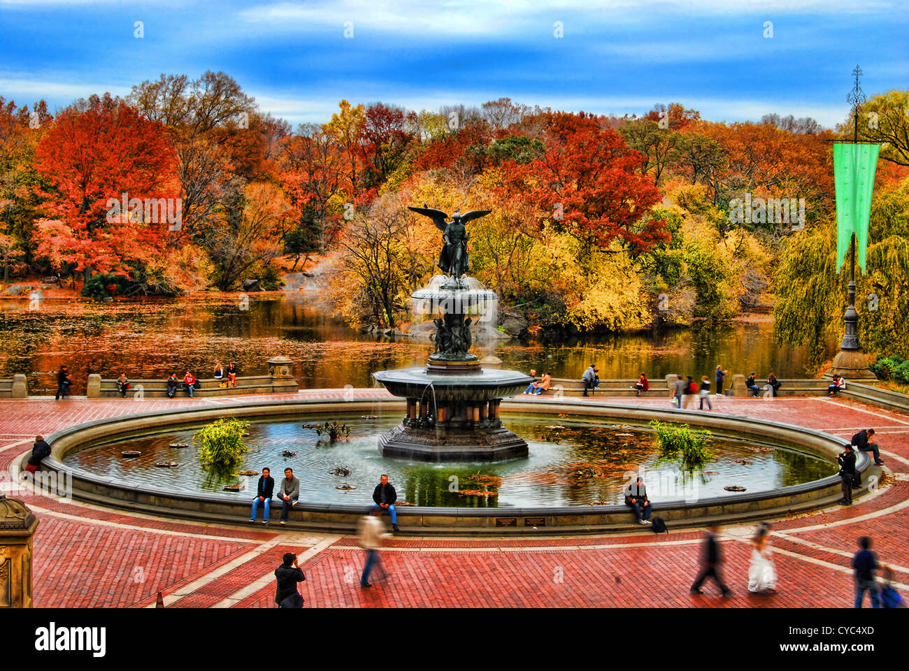 Image HDR de Bethesda exposée à l'automne, Central Park, Manhattan, New York. Banque D'Images