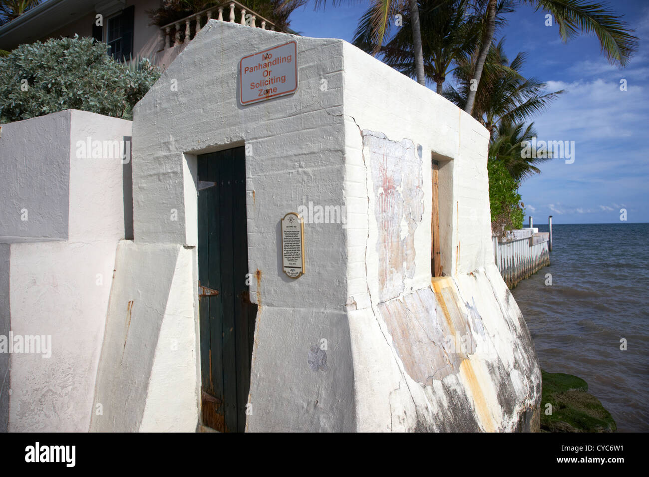 Le câble sous-marin câble téléphone hut protéger cuba à Key West en Floride Banque D'Images