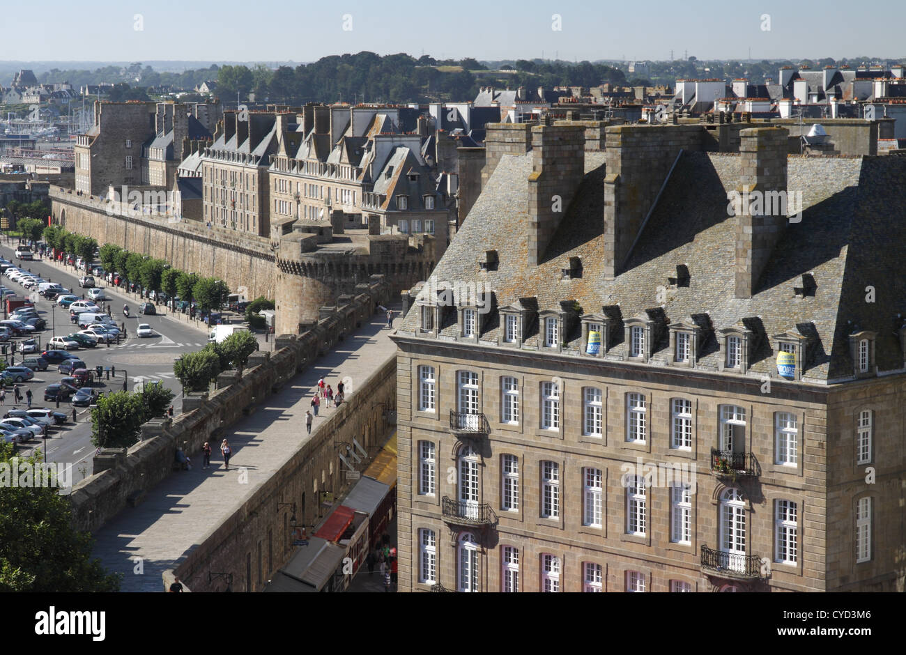 Vue sur le toit de la vieille ville de Saint-Malo Banque D'Images