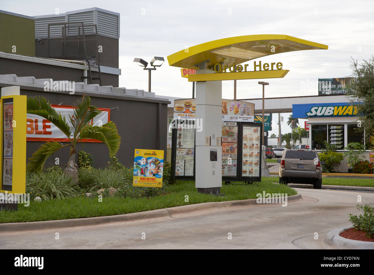Fast food mcdonalds drive par Florida City usa Banque D'Images