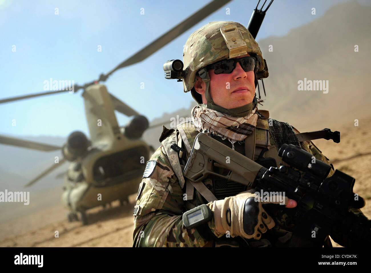 Un soldat américain lors d'une intervention le 26 septembre 2012 dans le district de Chaman pur, dans la province de Farah, l'Afghanistan. La mission est la première fois que les forces de la coalition ont été pour le district de Chaman pur dans plus d'un an. Banque D'Images