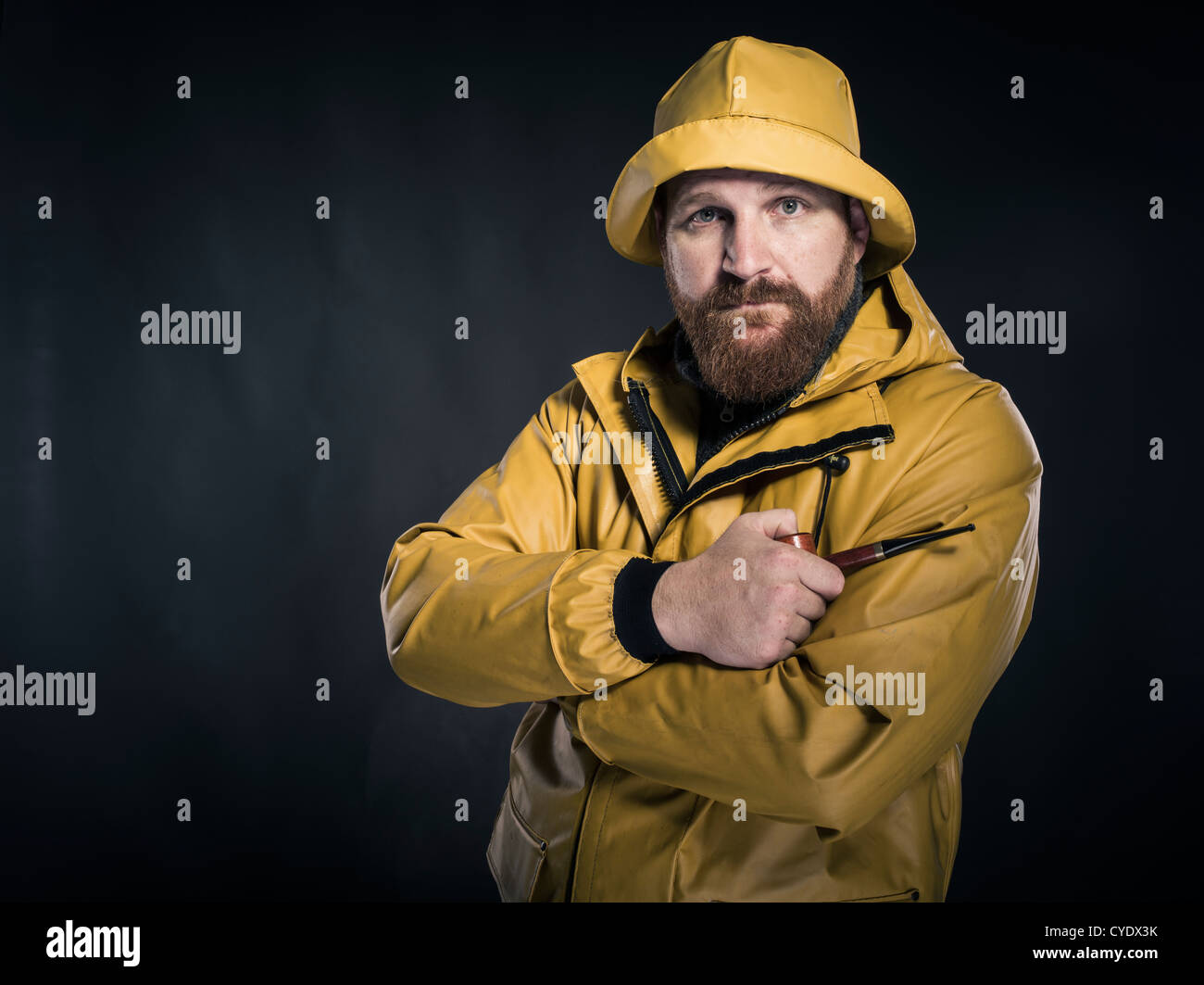 Fisherman wearing yellow Banque de photographies et d'images à haute  résolution - Alamy