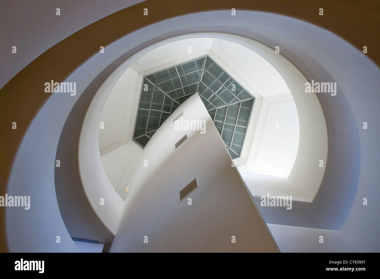 Vue de l'intérieur du Musée Guggenheim, New York, USA Banque D'Images