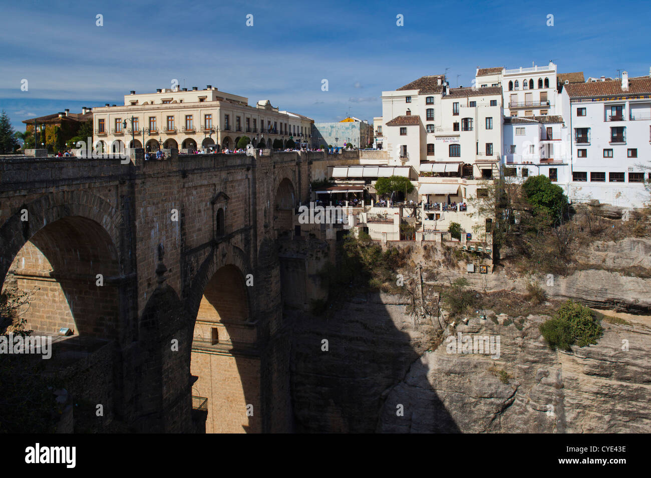 Espagne, Andalousie, région de la province de Malaga, Ronda, ville avec pont Puente Nuevo Banque D'Images