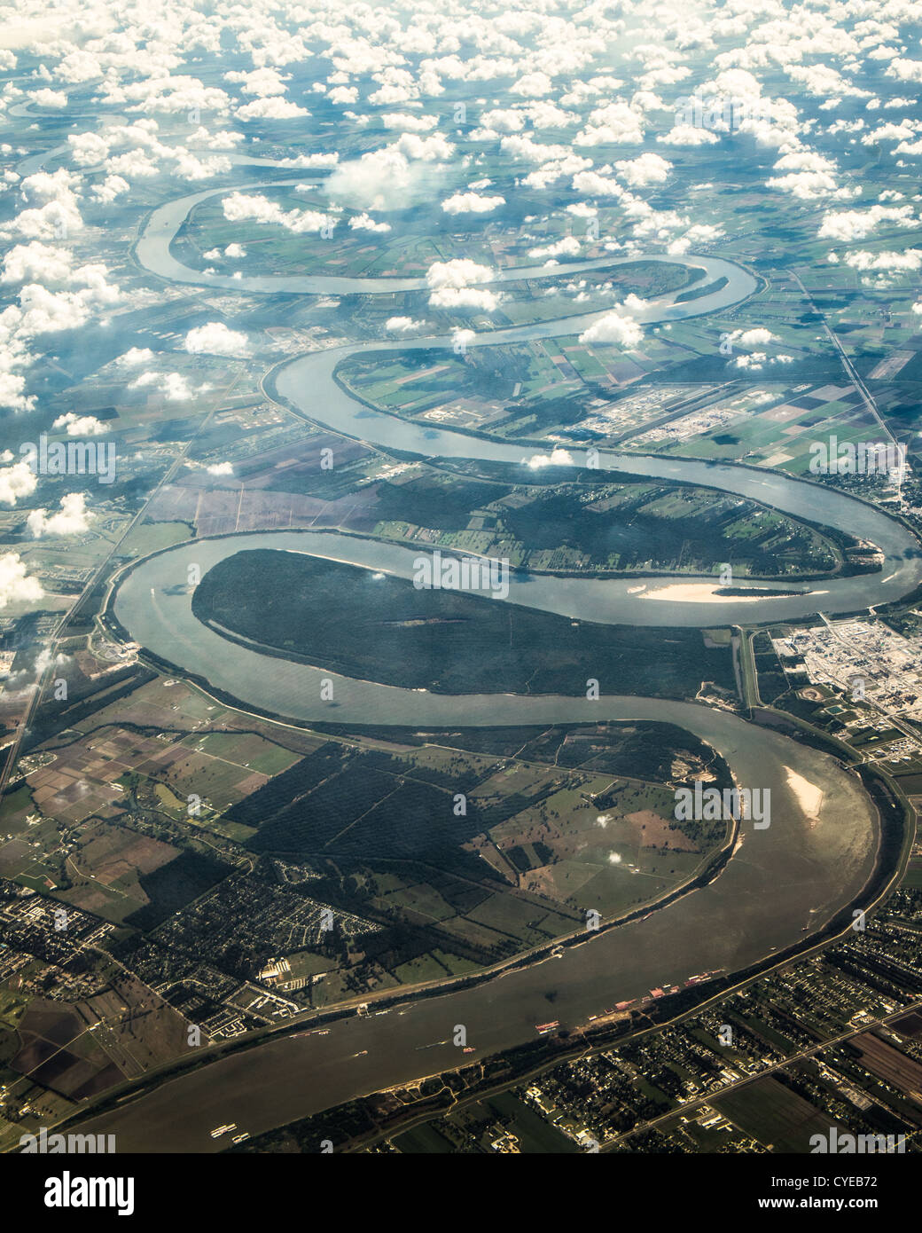La rivière Mississippi s'enroulant vers le delta à La Nouvelle-Orléans a été vu d'avion le 25 octobre 2012. Banque D'Images