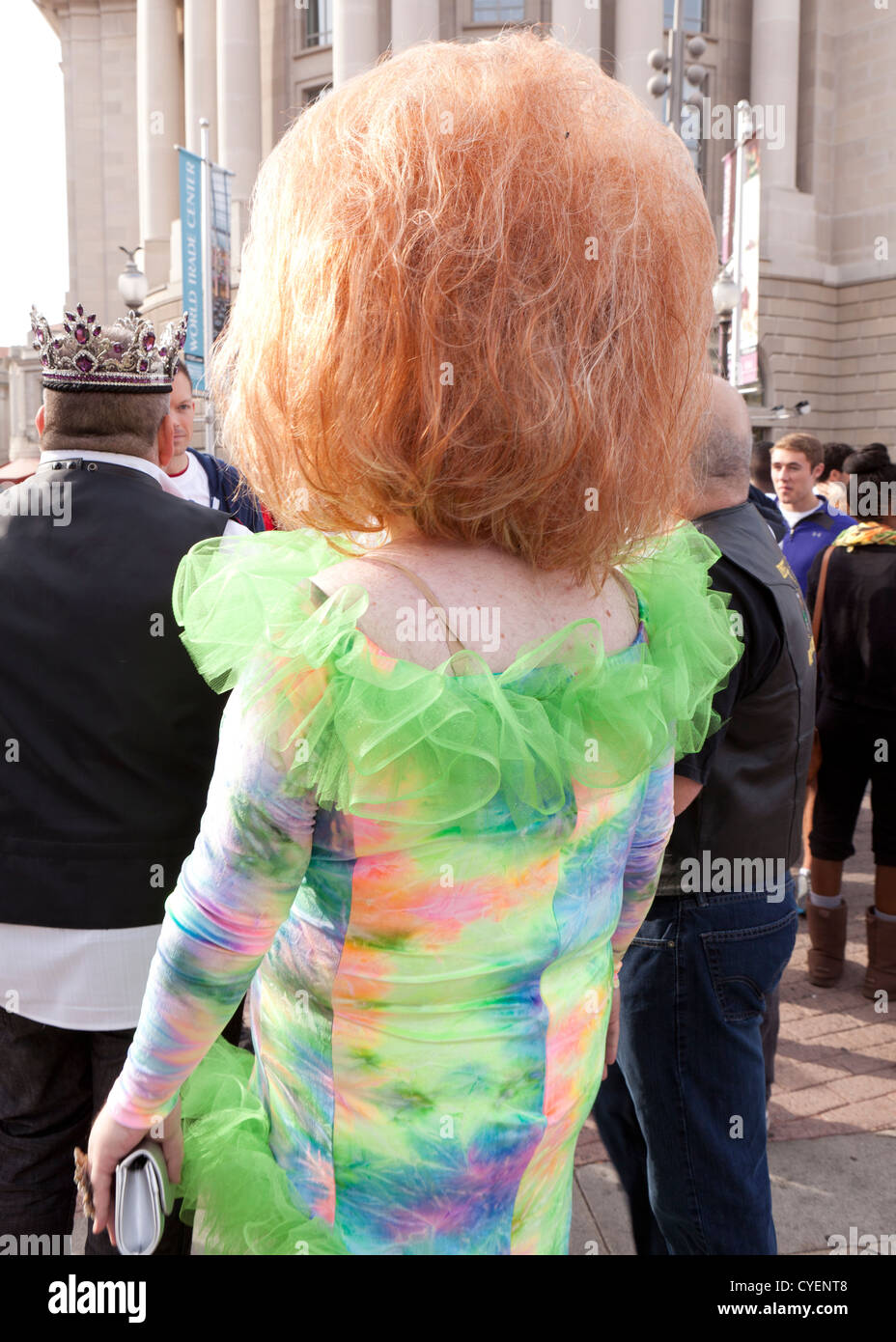 Drag Queen avec de grands cheveux - USA Banque D'Images