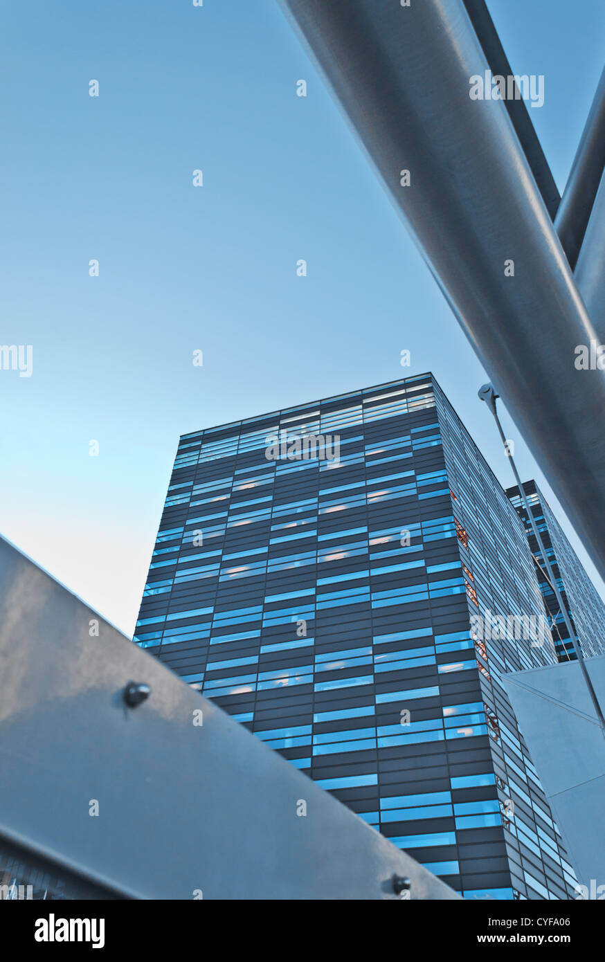 Mur de verre gratte-ciel moderne Oslo Norvège Banque D'Images