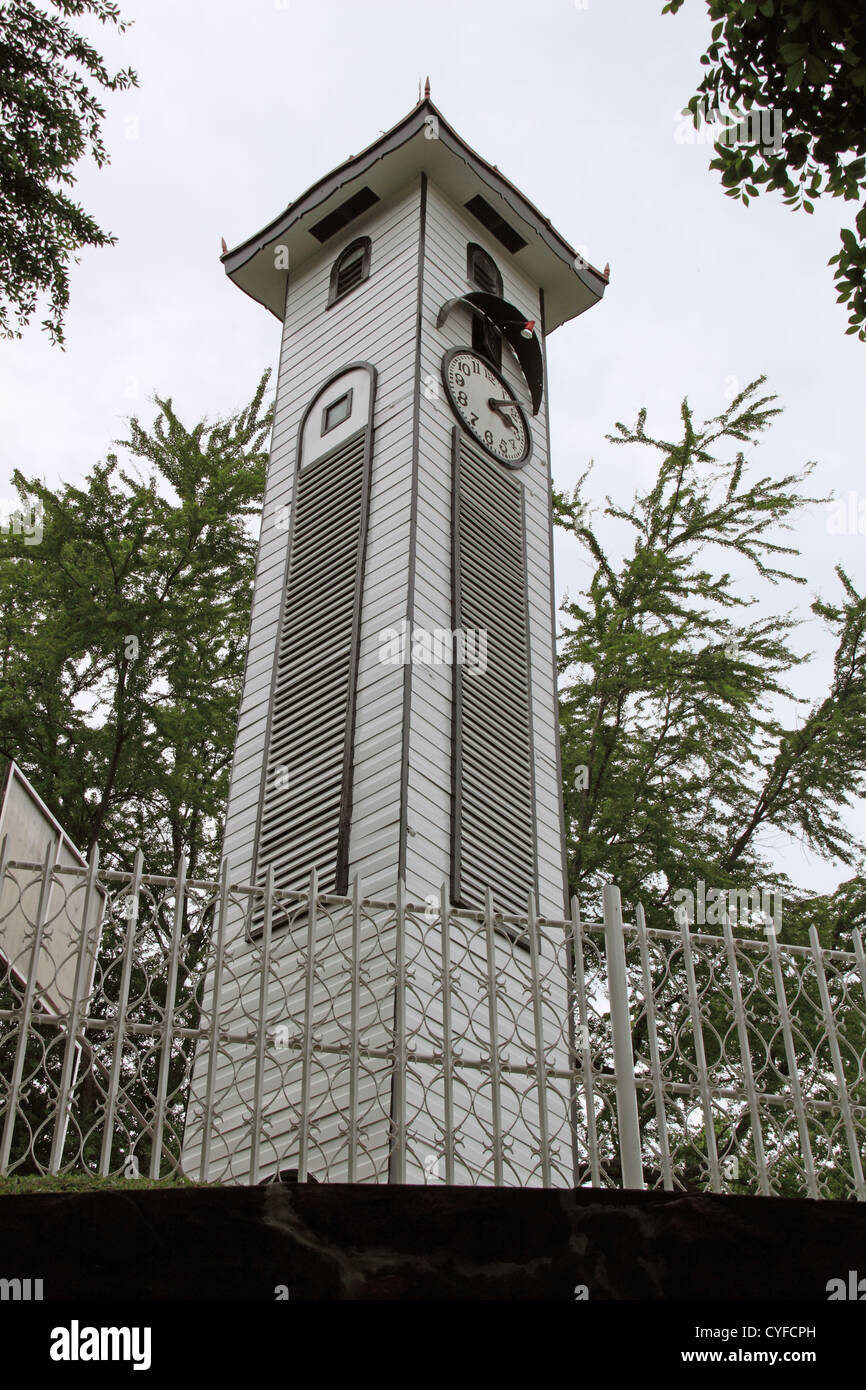 Tour de l'horloge Atkinson, Brace Hill, Kota Kinabalu, Sabah, Bornéo, Malaisie, en Asie du sud-est Banque D'Images