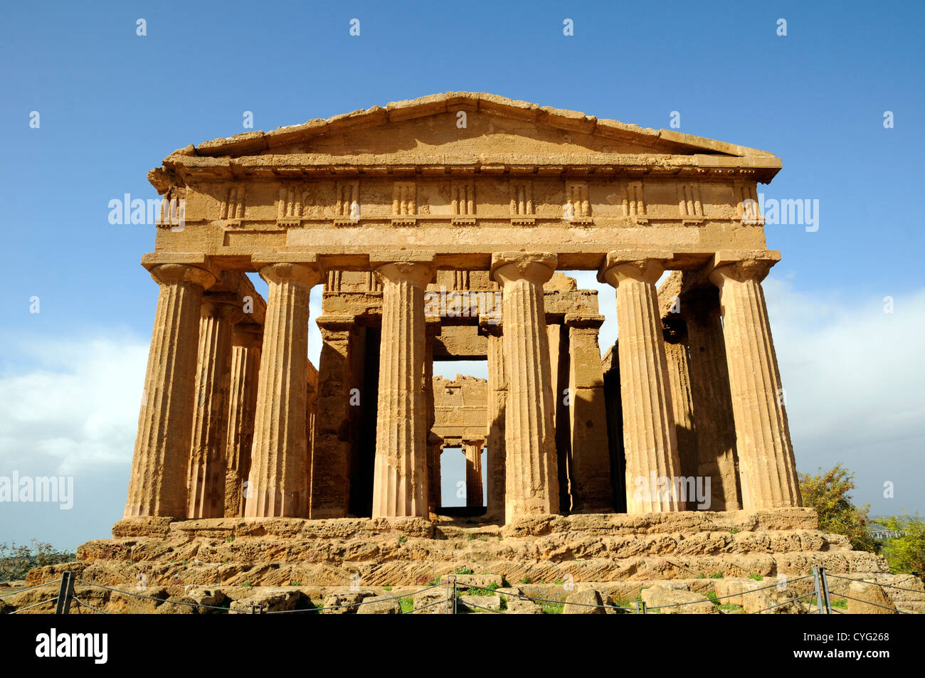 Le Temple de la Concorde, La Vallée des Temples, Agrigente, Sicile Banque D'Images