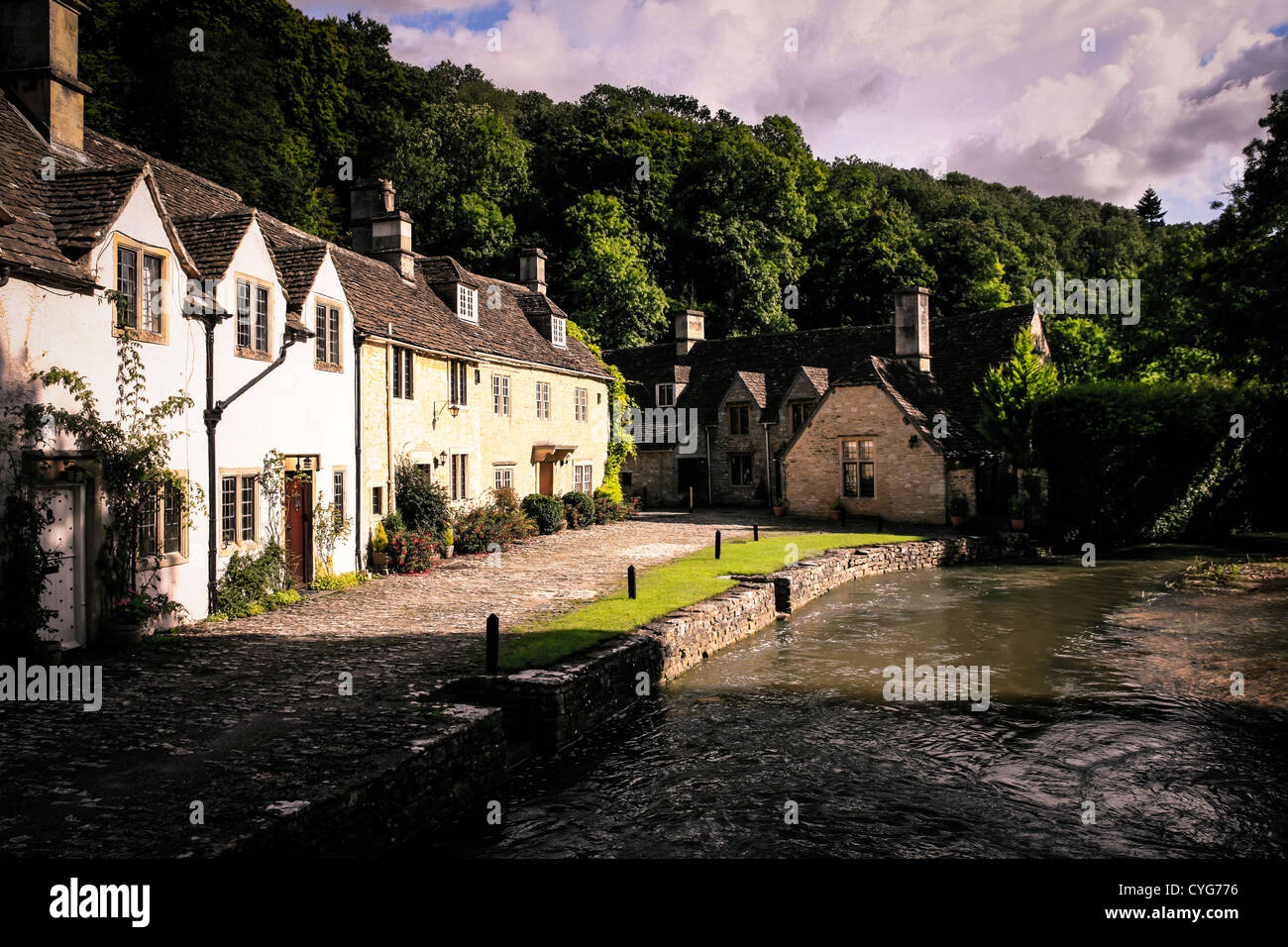 Castle Combe dans le Wiltshire - dit être le plus joli village en Angleterre Banque D'Images