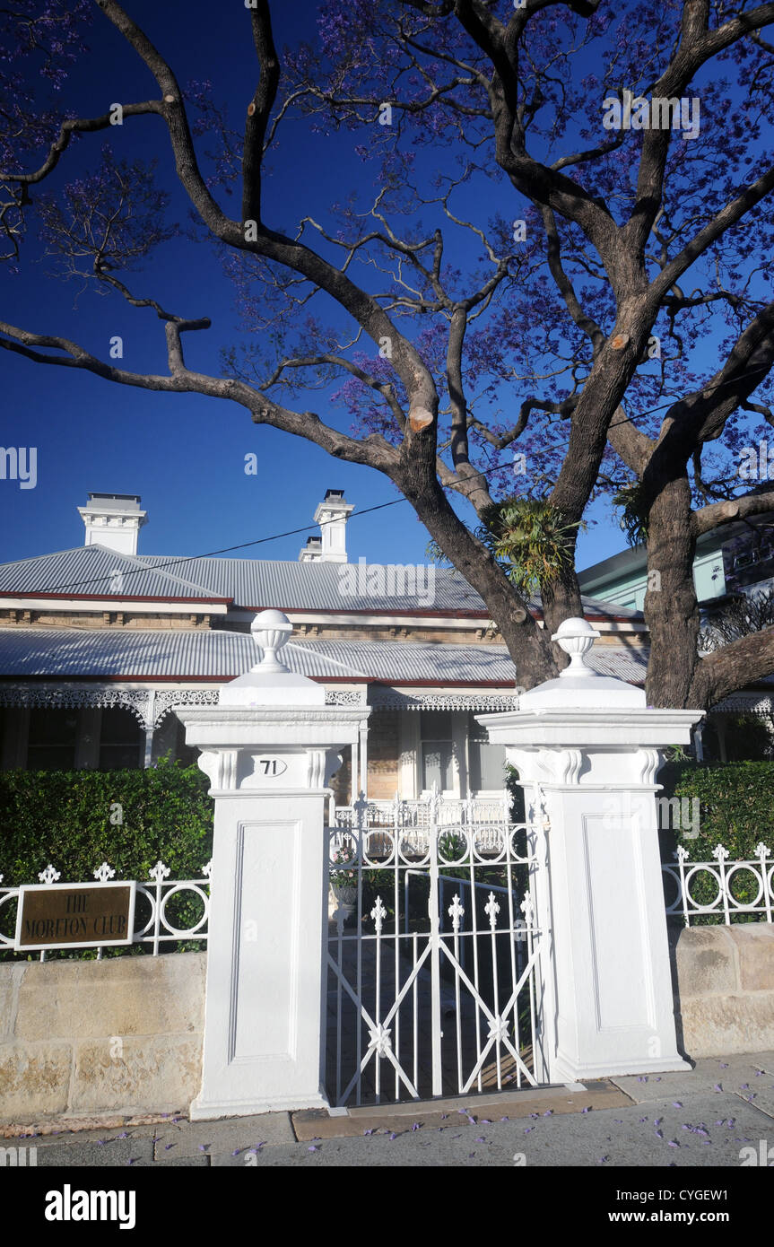 L'architecture classique du Club de Moreton dans Moray St, New Farm, Brisbane, Queensland, Australie. Pas de monsieur ou PR Banque D'Images