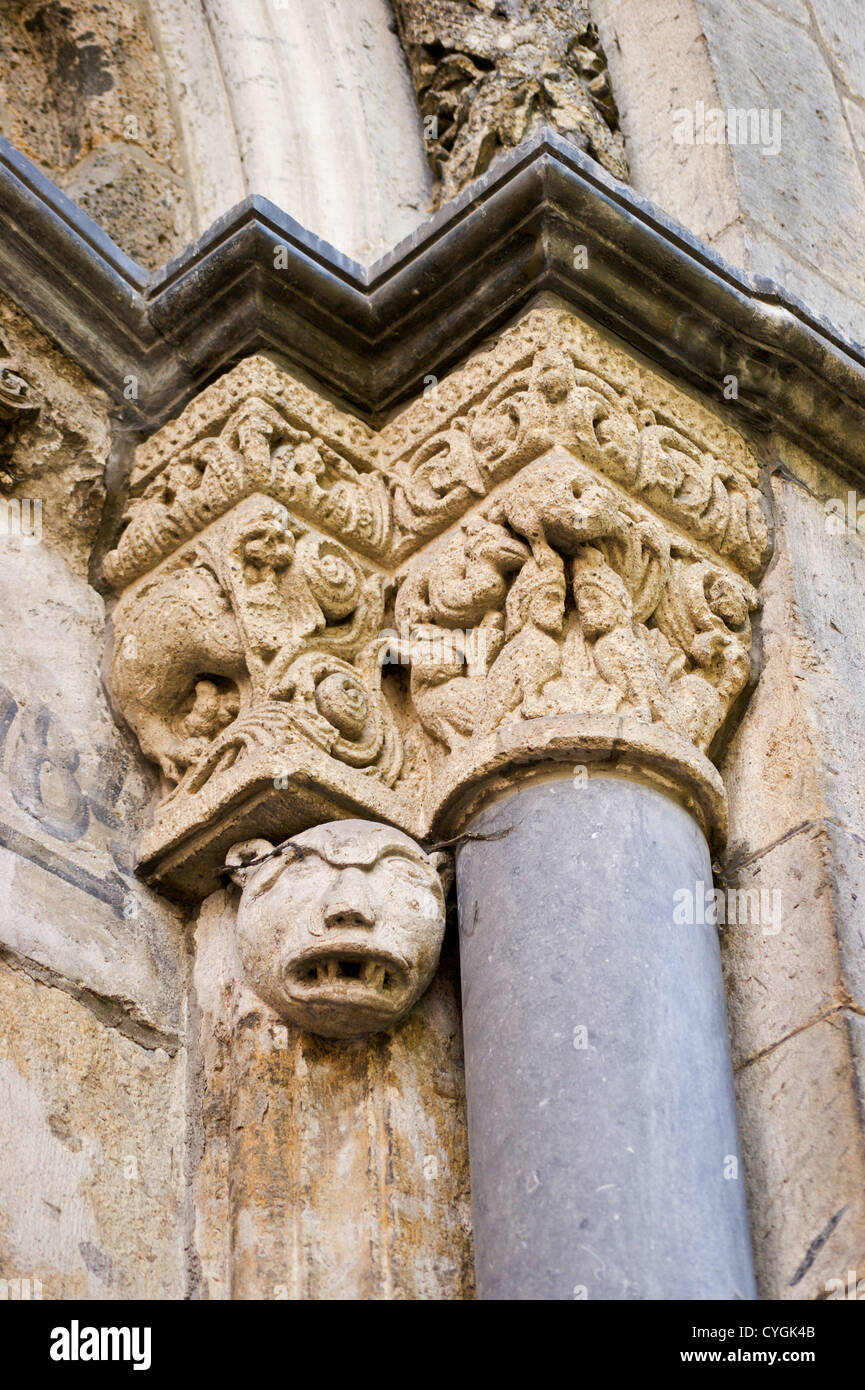 Colonne Romane détail capital, St Maria Lyskirchen Cologne, Köln l'église, Nordrhein-Westfalen, Allemagne Banque D'Images